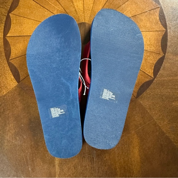 Red White and Blue size 11 flip Flops - Picture 2 of 3